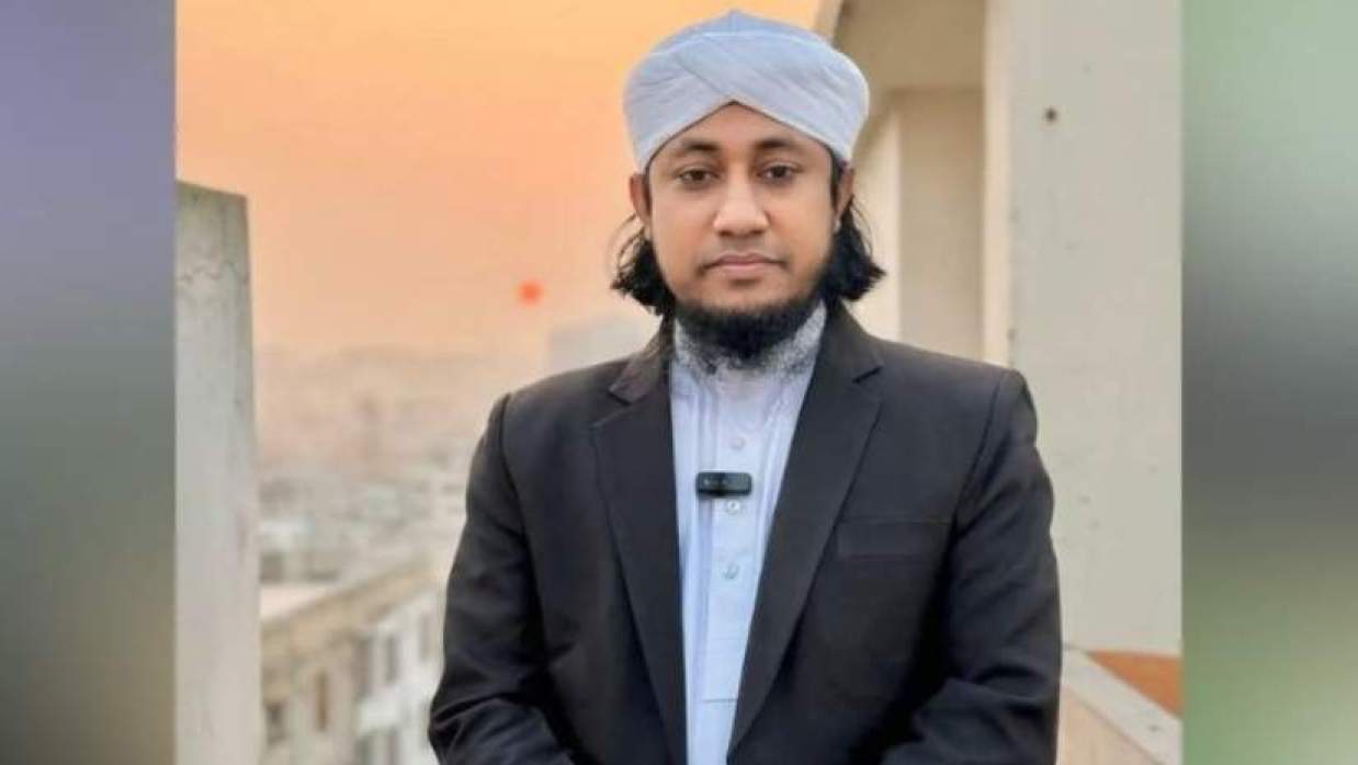 ইসলামি বক্তা মুফতি গিয়াস উদ্দিন তাহেরী