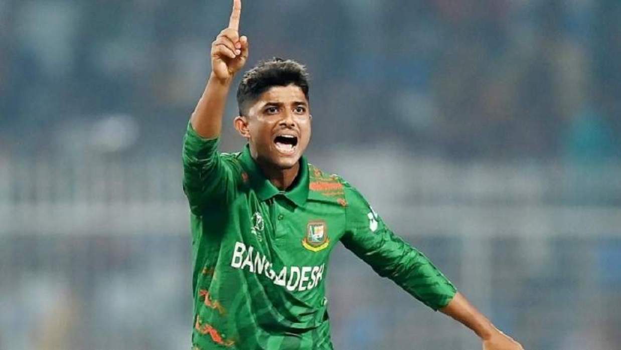 রেকর্ড দামে দল পেয়েছেন ডানহাতি স্পিন বোলিং অলরাউন্ডার শেখ মেহেদী হাসান