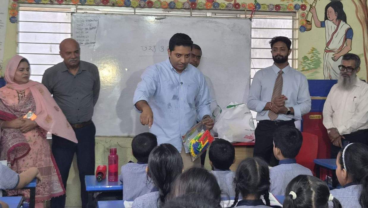 দক্ষ ও অভিজ্ঞ শিক্ষকদের পদোন্নতির উদ্যোগ নেওয়া হবে