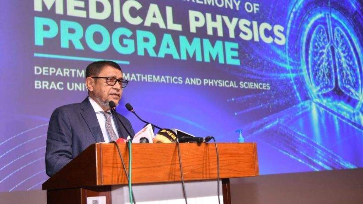 বক্তব্য রাখছেন স্বাস্থ্যমন্ত্রী সরদার মো. সাখাওয়াত হোসেন বকুল