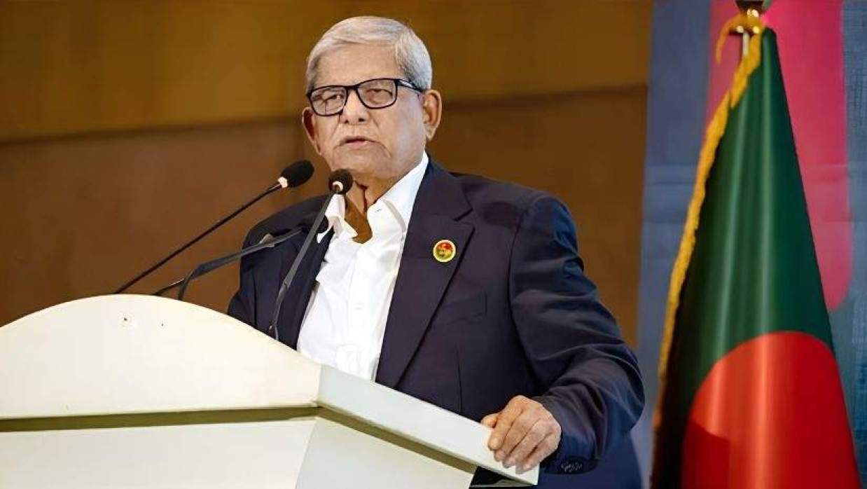 বক্তব্য রাখছেন রাষ্ট্রপতি মির্জা ফখরুল ইসলাম আলমগীর