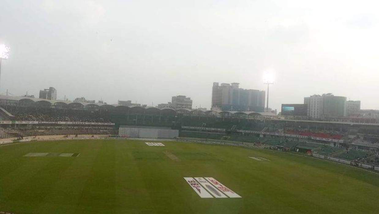 মিরপুর টেস্ট  ম্যাচে আলোক স্বল্পতা