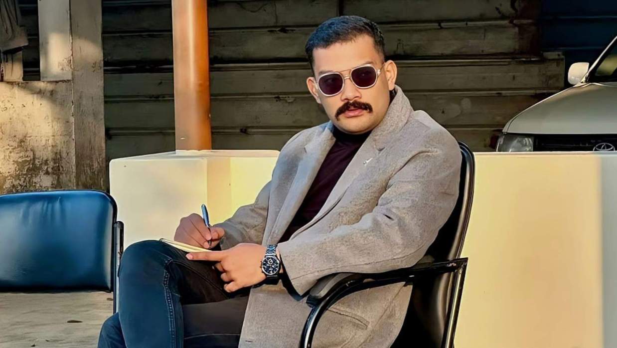 সাবেক ফ্লাইট লেফটেন্যান্ট কে এম তাহসিফ সাউরি