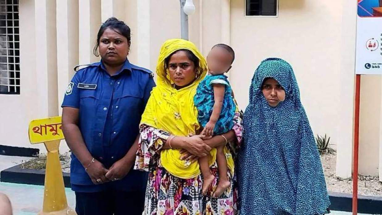 খালেদা বেগমের কোলে আদিবা