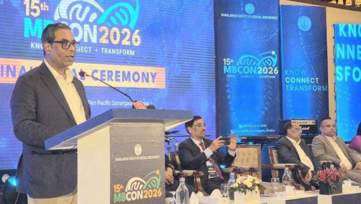 বক্তব্য রাখছেন স্বাস্থ্য প্রতিমন্ত্রী ড. এম এ মুহিত