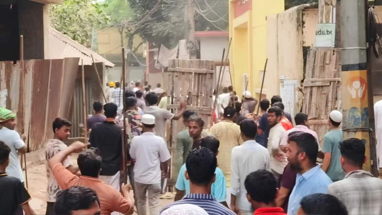 ব্রাহ্মণবাড়িয়ায় দুই পক্ষের সংঘর্ষ
