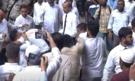 মুক্তিযোদ্ধা আখতারুজ্জামানের জামিন ঘিরে বিএনপি-জামায়াতপন্থী আইনজীবীদের হাতাহাতি