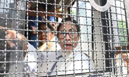 দিল্লীতে বিক্ষোভের আগে মমতা বন্দ্যোপাধ্যায় আটক