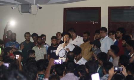 পদত্যাগে অনড় চুয়েট শিক্ষার্থীরা, বিদ্যুৎ সংযোগের অনুরোধ নিয়ে ক্যাম্পাসে এসিল্যান্ড