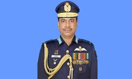বিমানবাহিনীর সাবেক প্রধান শেখ আব্দুল হান্নান কাতারে গ্রেপ্তার