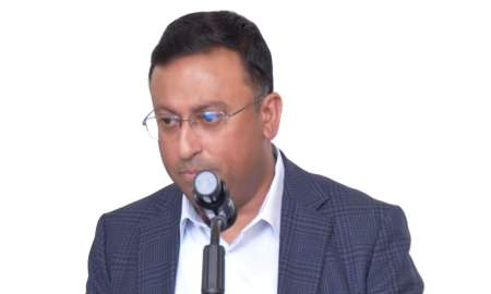 আল্লাহর বাড়ি গিয়ে এ ধরনের কর্মকাণ্ডে লিপ্ত হওয়া ঠিক না