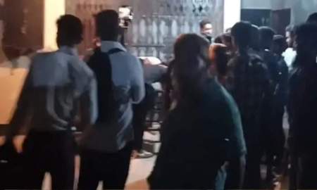 খুলনায় মায়ের সামনে তরুণীকে গুলি করে হত্যা