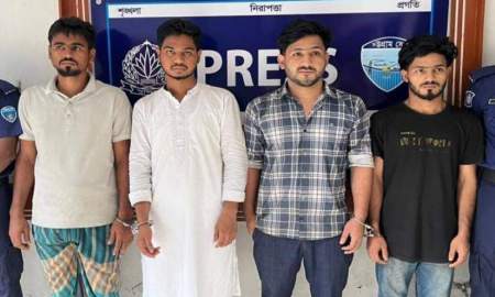 দুর্ঘটনারে জেরে পুলিশের গাড়ি ভাঙচুর ও অস্ত্র ছিনিয়ে নেওয়ার ঘটনায় মামলা