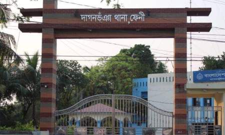 বটি দিয়ে কুপিয়ে মাকে হত্যার অভিযোগ, আটক মেয়ে