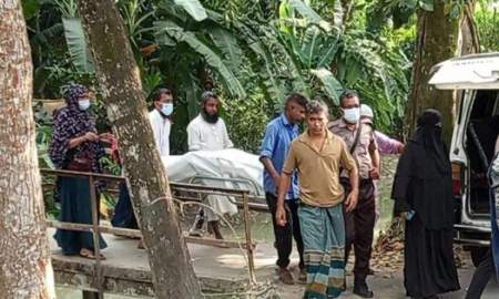 দুর্গন্ধের উৎস খুঁজতে পাওয়া গেল প্রতিষ্ঠিত ৪ সন্তানের মায়ের নিথর দেহ