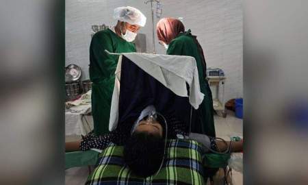 জেলা হাসপাতালে নেওয়ারও সময় ছিল না, উপজেলার চিকিৎসকদের দুঃসাহসী সিদ্ধান্তে বাঁচল গৃহবধূর প্রাণ