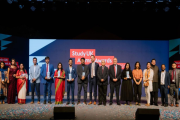 অ্যাওয়ার্ড প্রোগ্রামে জয়ী হয়ে যুক্তরাজ্যে যাওয়ার সুযোগ