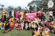 ছুটির বিকেলে গোবিপ্রবি ক্যাম্পাসে বসে শিশুদের পাঠশালা