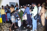 ৭ টন ইলিশ জব্দ করে ২৫টি এতিমখানায় বিতরণ করল উপজেলা মৎস্য অ…