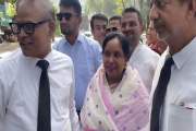 জামিন পেয়েই আদালত প্রাঙ্গণে ‘জয় বাংলা’ স্লোগান দিলেন আইভী