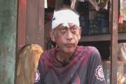 ময়লা ফেলা নিয়ে বিরোধ, মাথা ফাটল অভিনেতা সমু চৌধুরীর