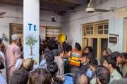 পাকিস্তানের পেশোয়ারে স্কুলের ছাদ ধসে অন্তত ১৭ শিশুর মৃত্যু
