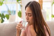 সকালে বাসি পেটে পানি পানের অভ্যাস কতটা উপকারী