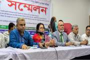 প্রাথমিকের গ্রেড বৈষম্য: আমরণ অনশনসহ ৬ কর্মসূচি সহকারী শিক্…