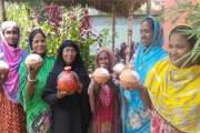 ২০ কৃষক পরিবারের দুই-পাঁচ-দশ টাকার সঞ্চয়ে গড়ে উঠছে আলোর পাঠ…