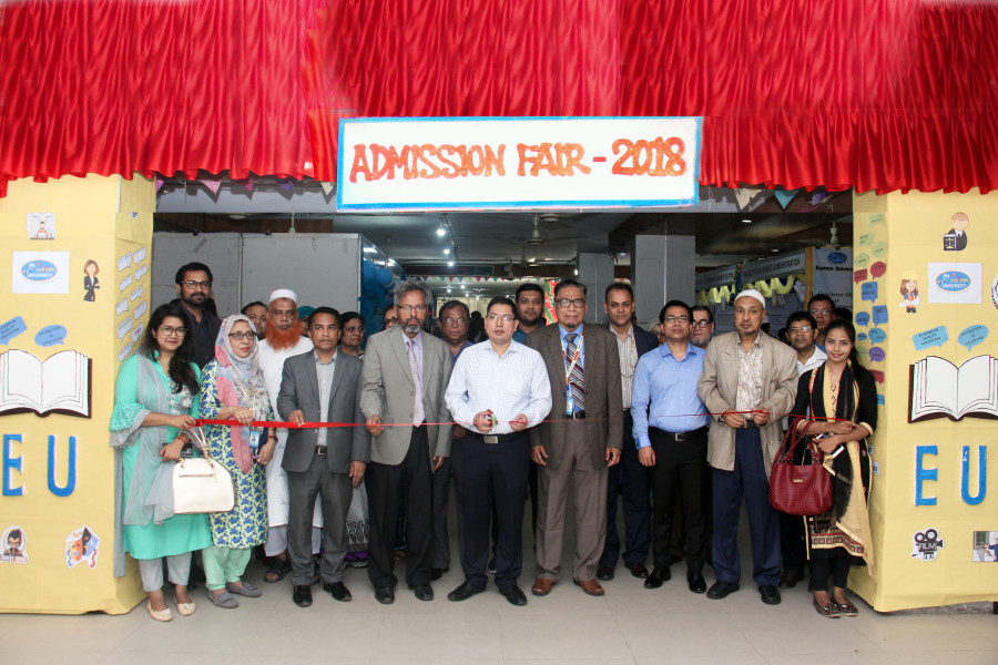 ফিতা কেটে মেলার উদ্বোধন করেন ভর্তি কমিটির চেয়ারম্যান মোঃ আলী আজ্জম