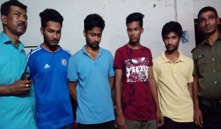 শেকৃবিতে গাঁজাসহ চার শিক্ষার্থী আটক