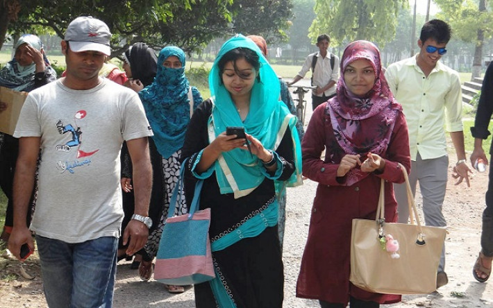 ঈদের ছুটি শেষে আবারো প্রাণবন্ত ইসলামী বিশ্ববিদ্যালয় ক্যাম্পাস