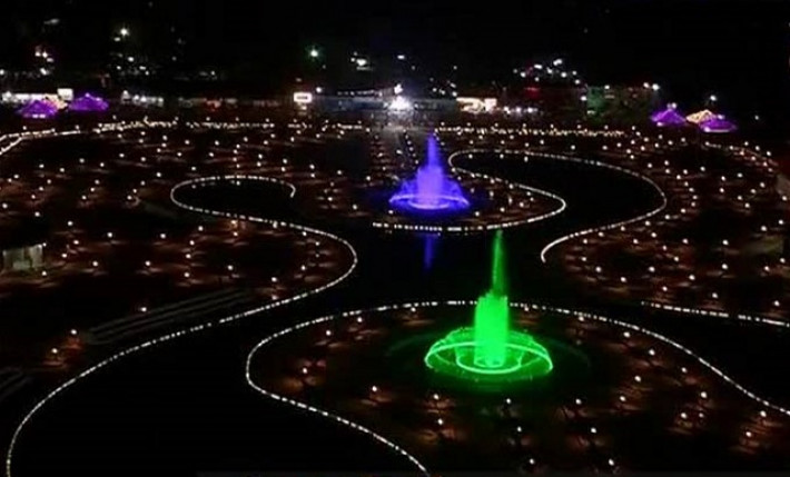আগ্রাবাদের জাম্বুরি পার্কে রাতের আলোকসজ্জা