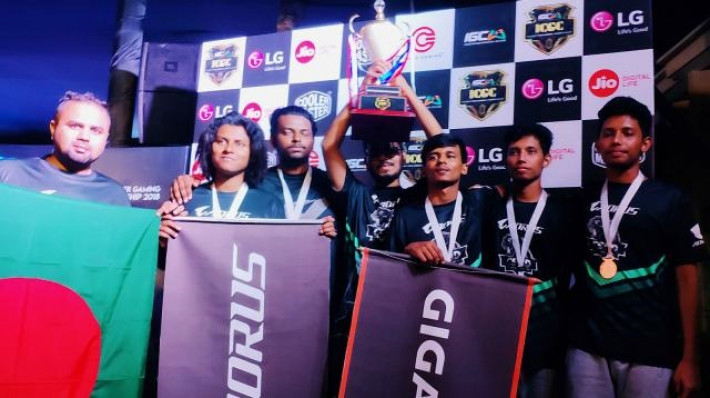 চ্যাম্পিয়ন সিএসবিডি এনোনিমাস নামে বাংলাদেশের দল