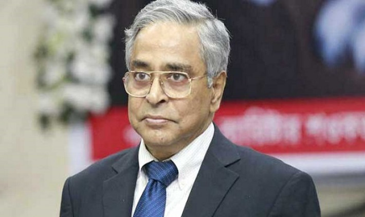প্রধান বিচারপতি সৈয়দ মাহমুদ হোসেন।