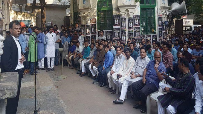 ‘গণতন্ত্রের সুযোগ নিয়ে ছাত্রদল-ছাত্রশিবিরকে ঢাবিতে আসতে দেয়া যাবে না’ 