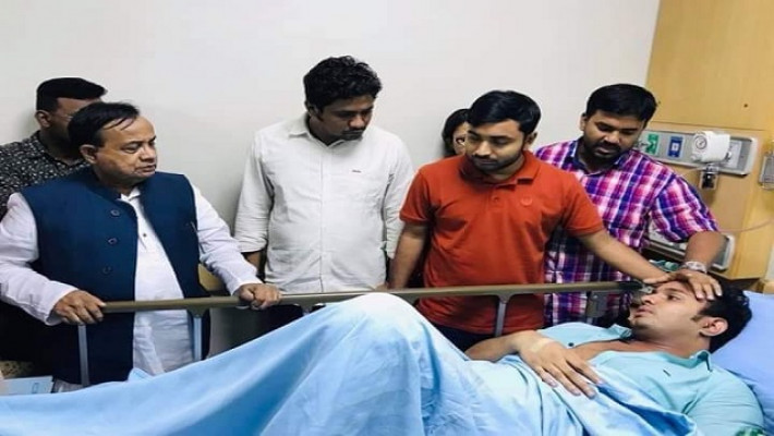 হাসপাতালের বেডে ঢাবি ছাত্রলীগের সাধারণ সম্পাদক সাদ্দাম হোসেন 