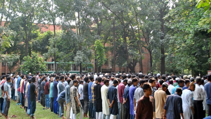 দুর্ঘটনায় জাবি শিক্ষার্থীর মৃত্যুতে ক্যাম্পাসে শোকের ছায়া