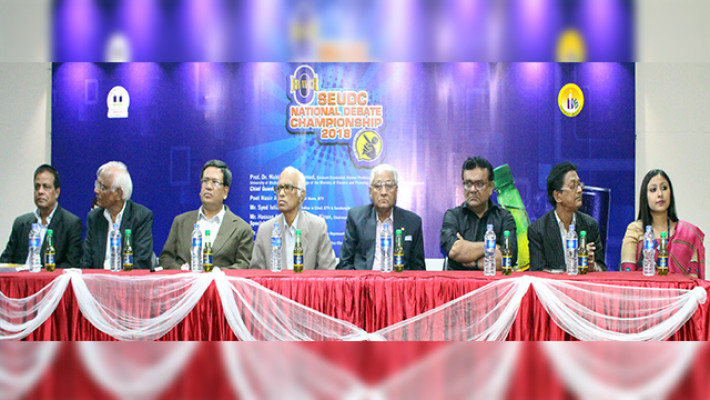 সমাপনী অনুষ্ঠানে অতিথিবৃন্দ