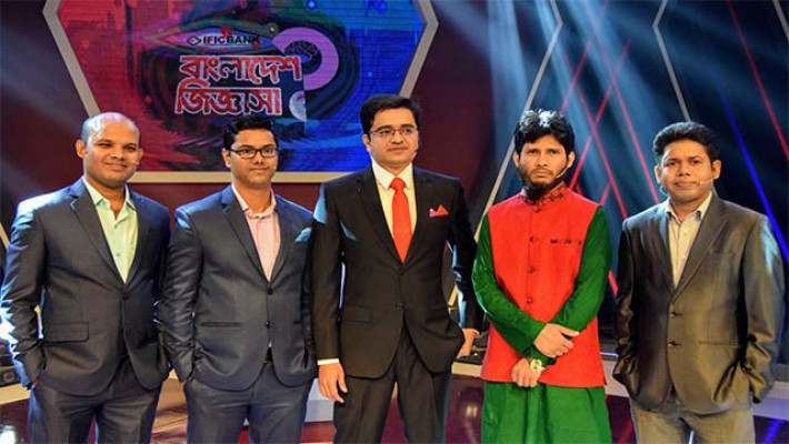সঞ্চালক খালেদ মুহিউদ্দিনের সাথে প্রীতীশ, শামীম, বেনজির ও মহসিন