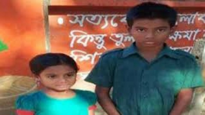 বই না পেয়ে খালি হাতে ফিরেছে স্কুলটির দুই শিক্ষার্থী গোলাম মোস্তফা ও খাদিজা