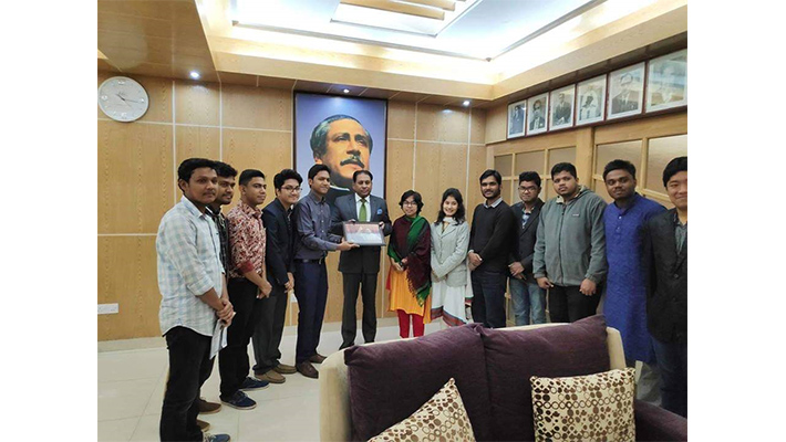 চবি উপাচার্যের সঙ্গে সিইউএসড’র নতুন কমিটির সৌজন্য সাক্ষাৎ