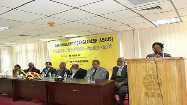 নবীন শিক্ষার্থীদের বরণ করল আশা বিশ্ববিদ্যালয়