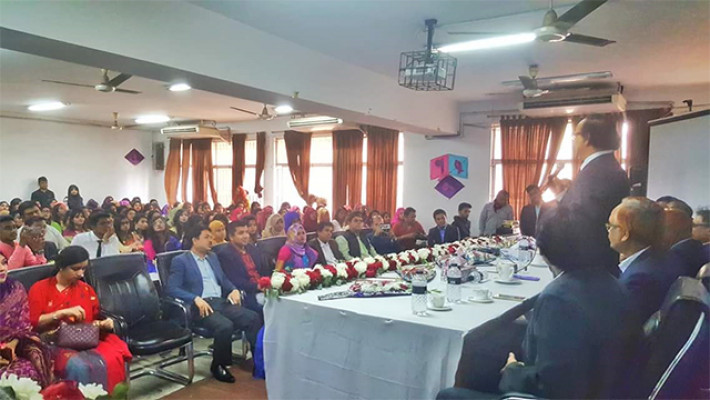 জবি ব্যবস্থাপনা বিভাগের নবীনবরণ অনুষ্ঠিত