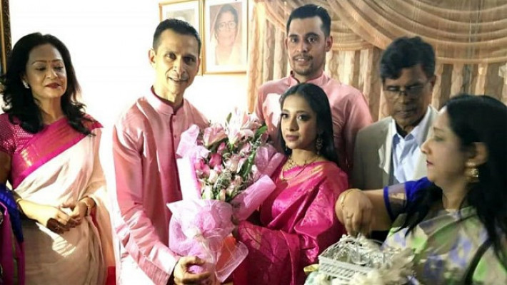 দুই পরিবারের সদস্যরা