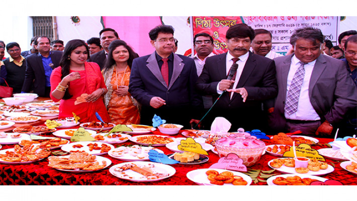 ইবিতে পিঠা উৎসব