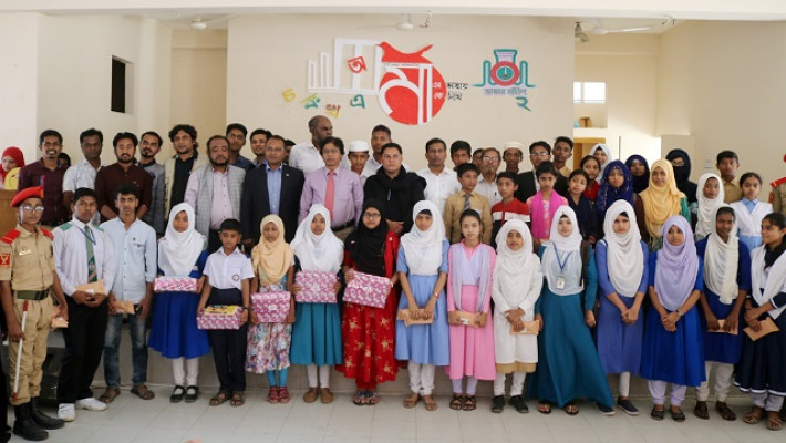 লক্ষ্মীপুরে মা’কে চিঠি লিখে পুরষ্কারপ্রাপ্ত শিক্ষার্থীরা