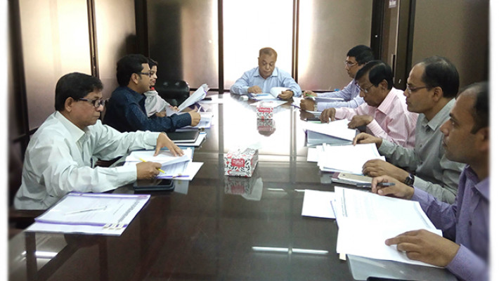 সিন্ডিকেট সভায় উপস্থিত সকলে