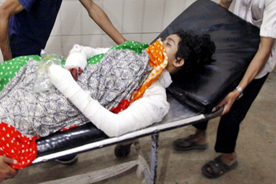 পুড়িয়ে হত্যার চেষ্টা করা মাদ্রাসা ছাত্রী নুসরাত লাইফ সাপোর্টে