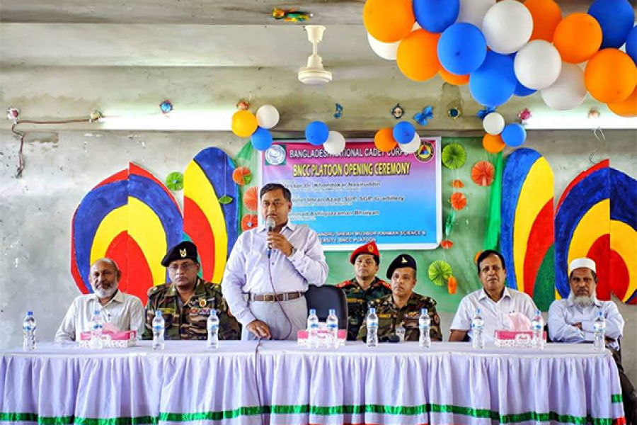 বশেমুরবিপ্রবিতে বিএনসিসি প্লাটুনের যাত্রা শুরু